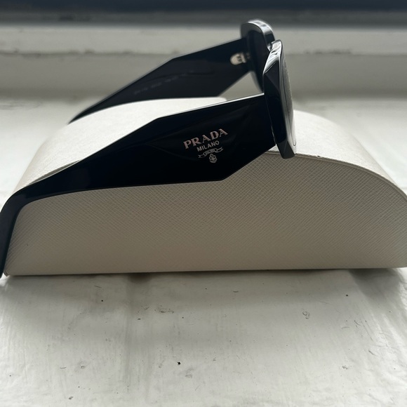 PRADA Black Sculto Reo Irregular Rounded Sunglasses - Picture 9 of 9